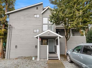 1300 N 107th Street, Seattle, WA 98133