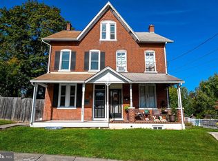 321 Walnut St, Spring City, PA 19475