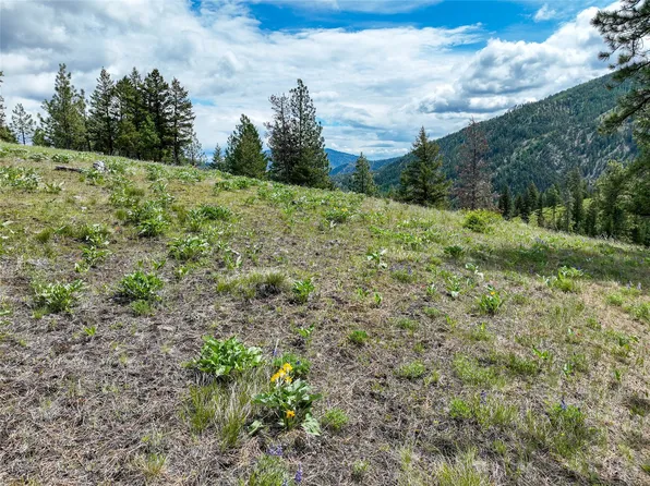 5905 W Twin Creek Rd, Bonner, MT 59823