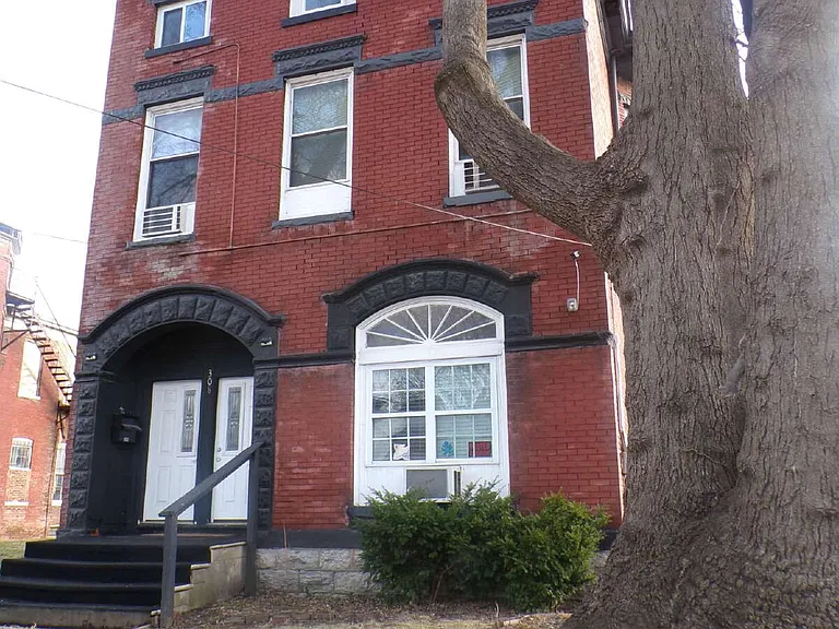 308 E Jacob St #7 — Photo 3