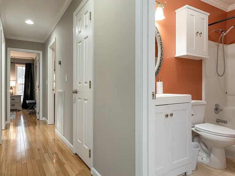 Full bathroom