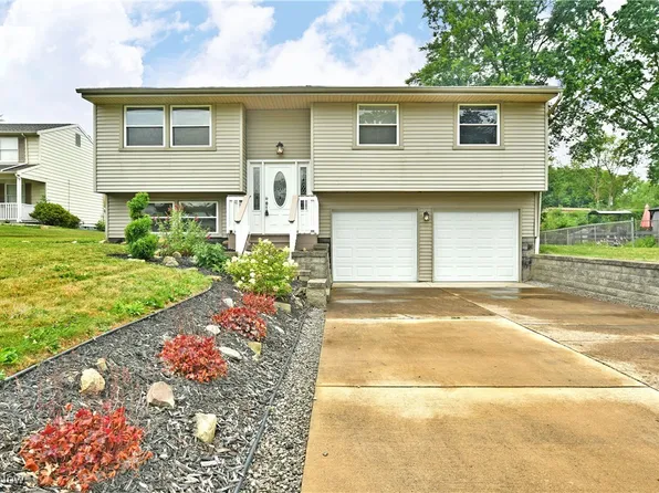 732 Laurelwood Dr SE, Warren, OH 44484