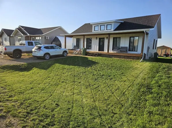 10406 S 105th Ave, High Level, AB T0H 1Z0