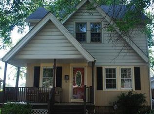 133 Longfellow St, Elyria, OH 44035