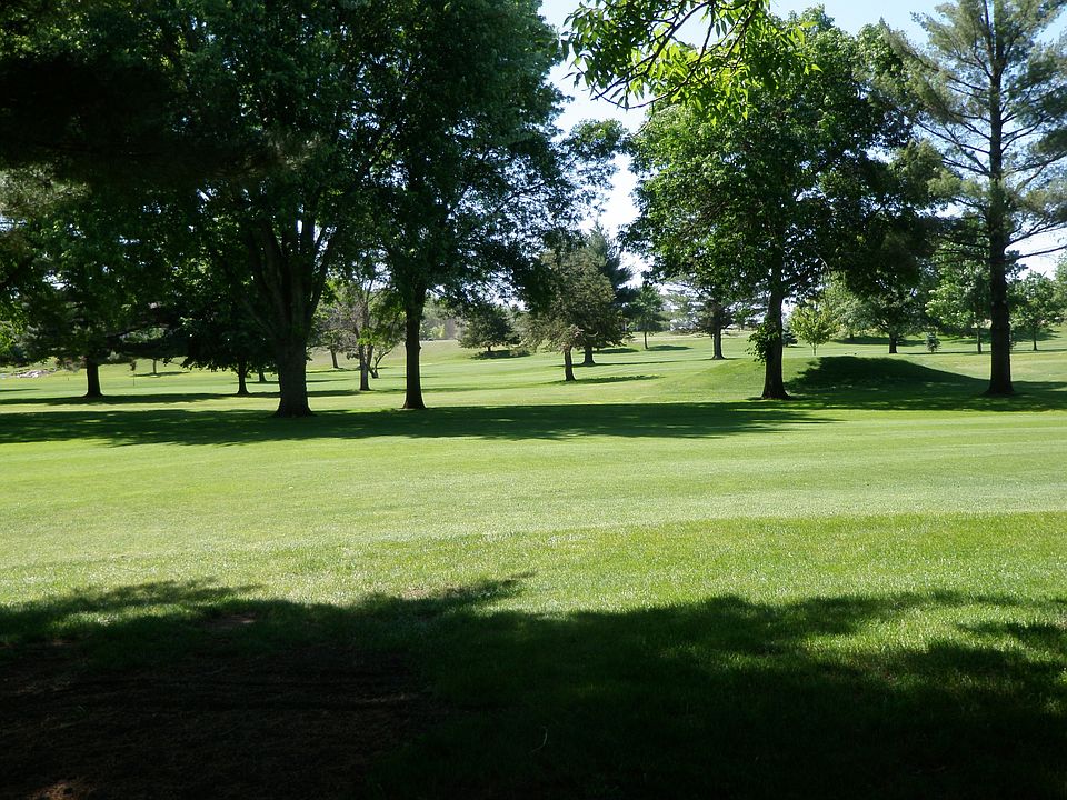 2nd image of 1749-64 Golf Course Blvd