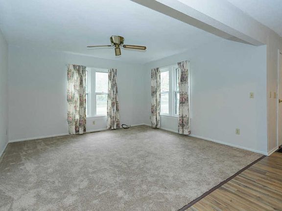 3rd image of 65 Hinman Ave N