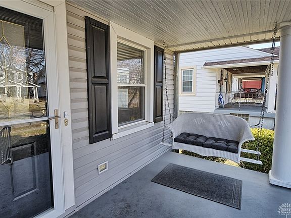 3rd image of 252 E Monteray Ave