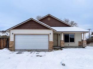 28 Ambrosia Ln, Malaga, WA 98828