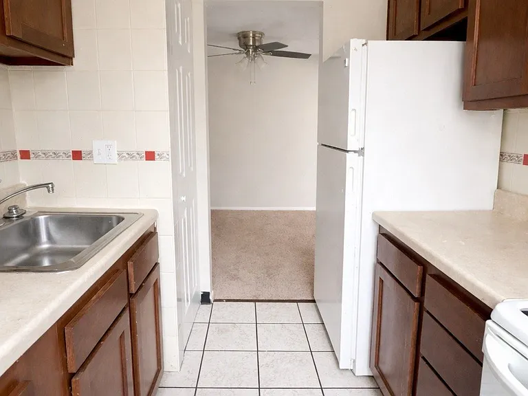Carpeted 1/2 BR