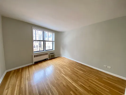 Rented by Compass | media 12