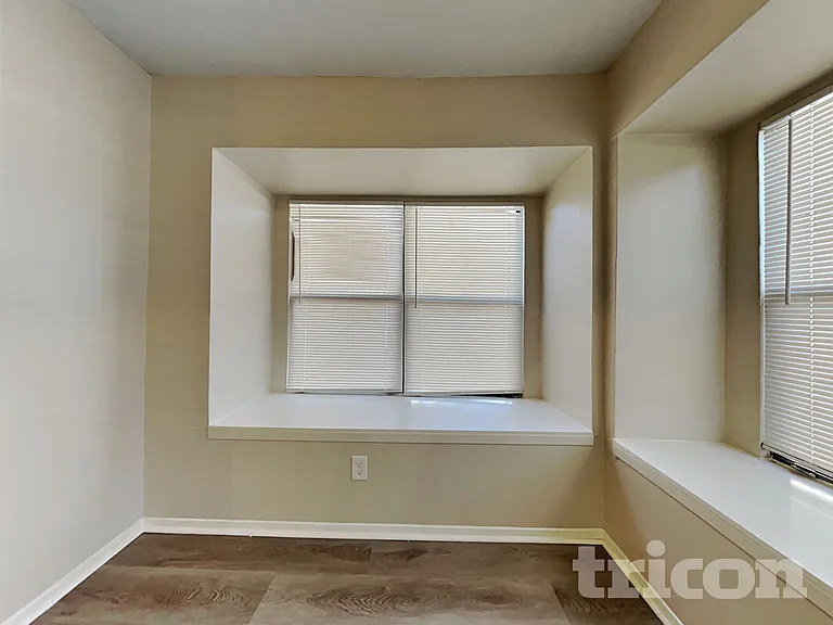 711 Darnel Dr — Photo 4