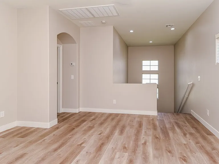 9519 Vega Carpio Ave — Photo 8