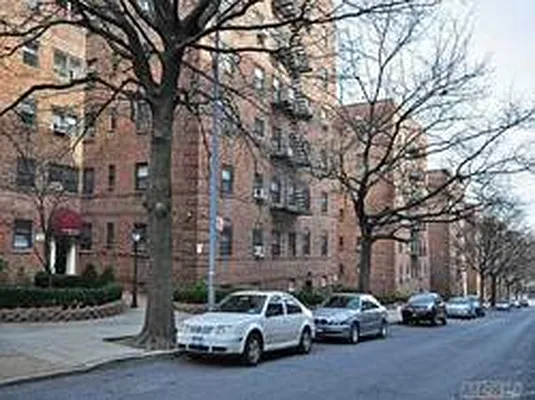 Sold by Century 21 American Homes | media 18