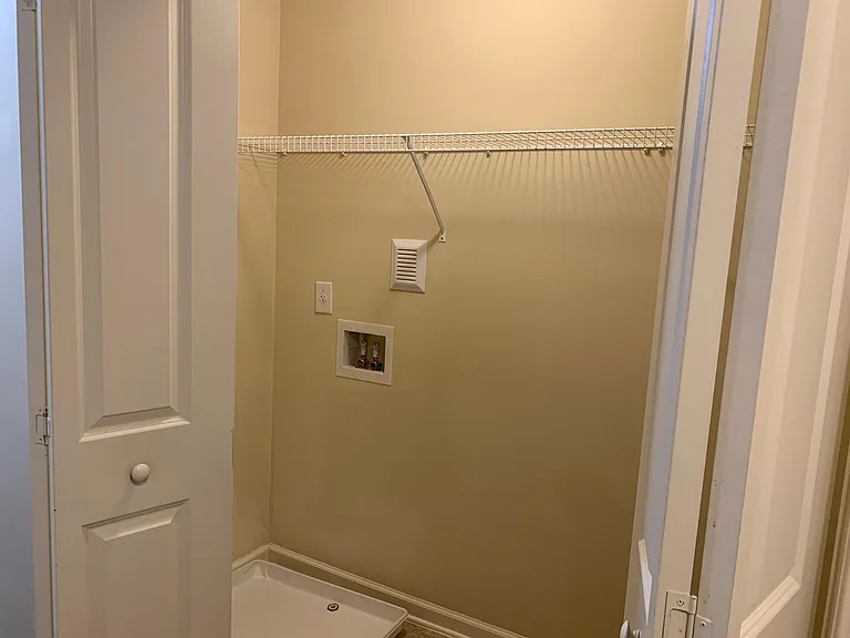 120 Greenfield Dr — Photo 28