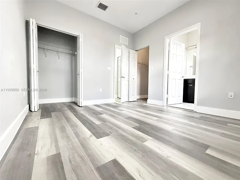 134 SE 28th Ter #5 — Photo 11