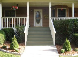 11 Garden Ct, Maggie Valley, NC 28751