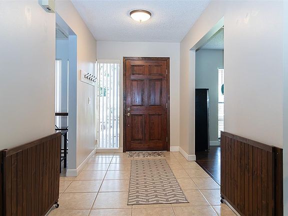 5th image of 1005 TRANQUIVIEW LANE