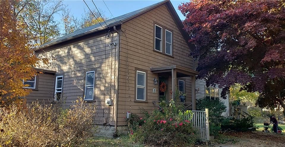 1st image of 21 Allen Ave