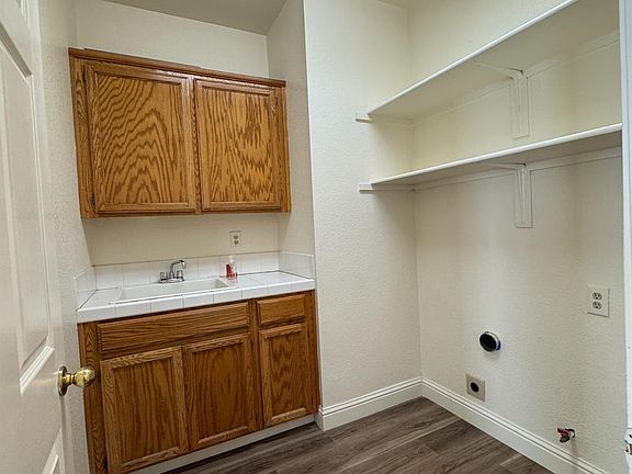 5th image of 1119 Klemeyer Cir