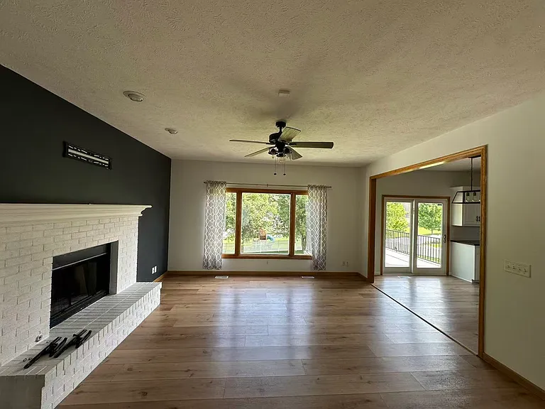 18328 Polk St — Photo 13