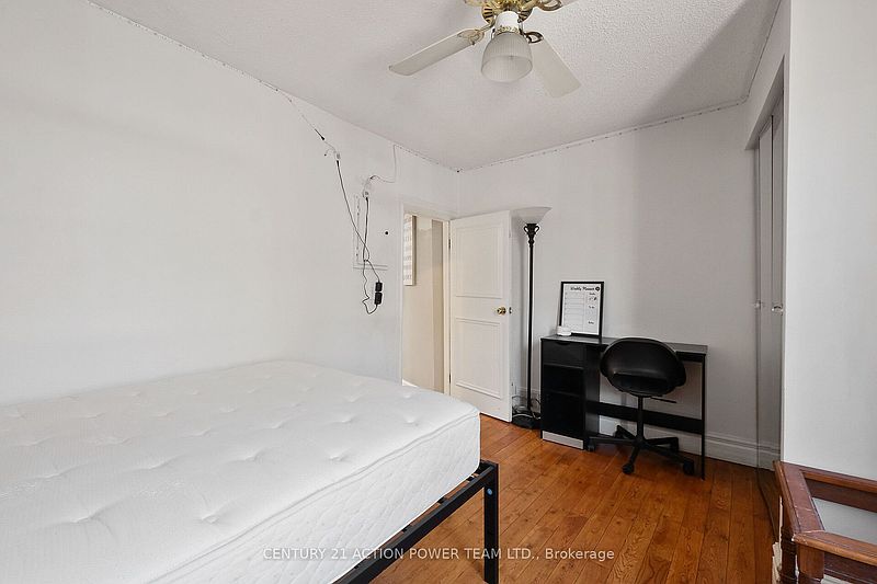 Ottawa House for rent - 4 Bedrooms — photo 25