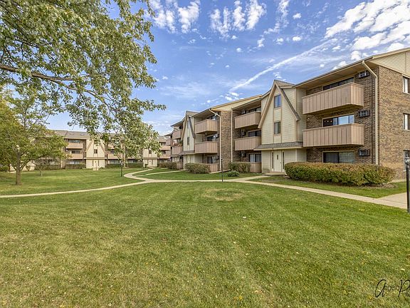 2nd image of 22 Echo Ct APT 12