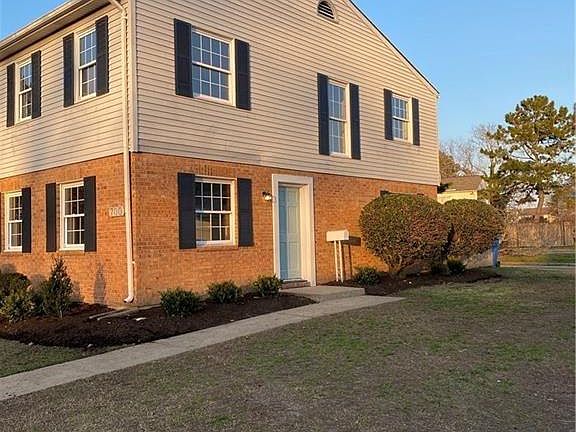 2nd image of 700 Cambridge Dr