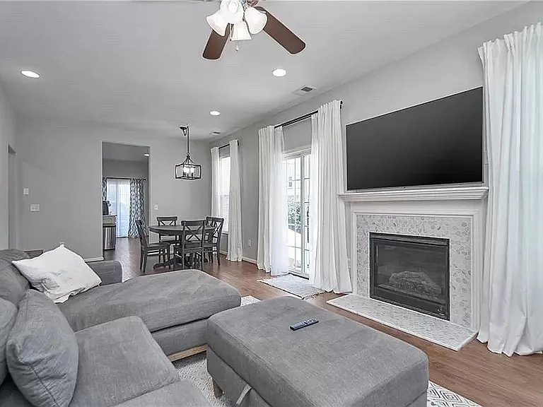 8239 Lee Hall Ave — Photo 5