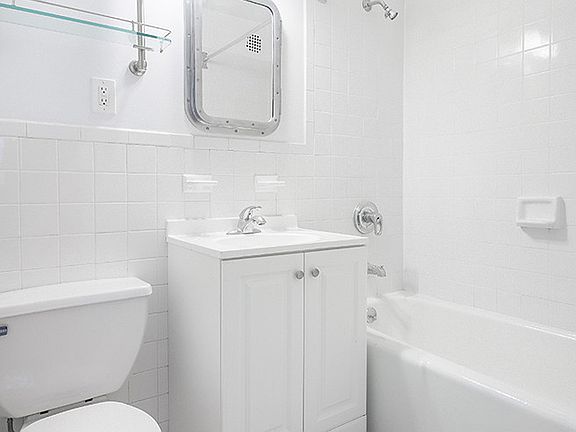 4th image of 43 W 16th St APT 3D