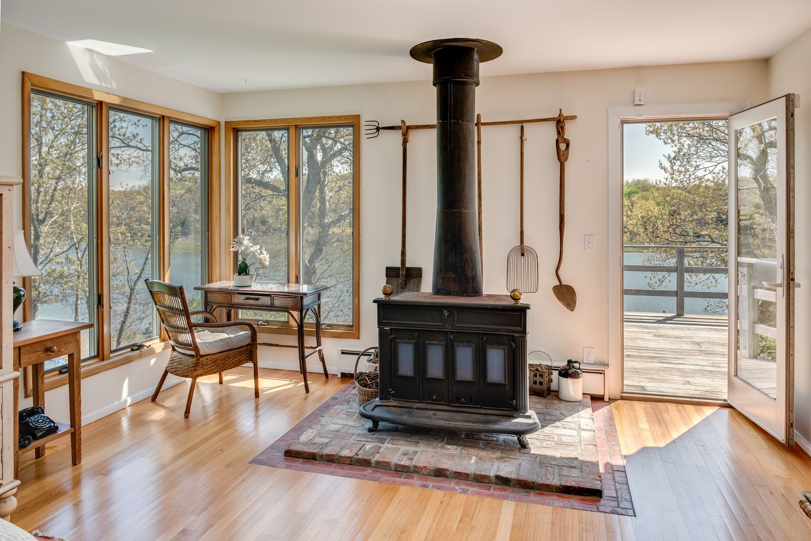  Main level living room