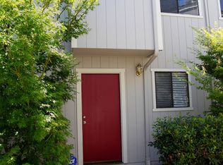 1034 Maywood Ln, Martinez, CA 94553
