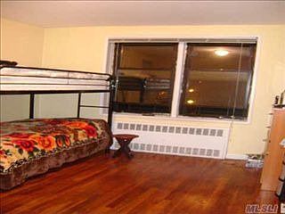 4th image of 3415 74th St APT 5F