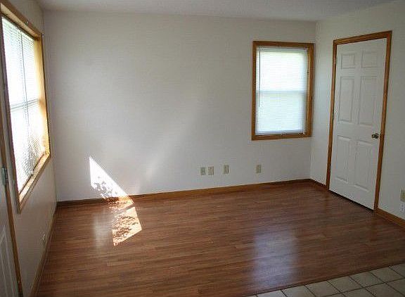 4th image of 6106 E 153rd St