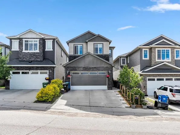 236 E Nolanhurst Cres NW, Calgary, AB T3R 0Z4