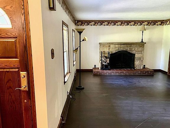 3rd image of 4102 Leewood Rd