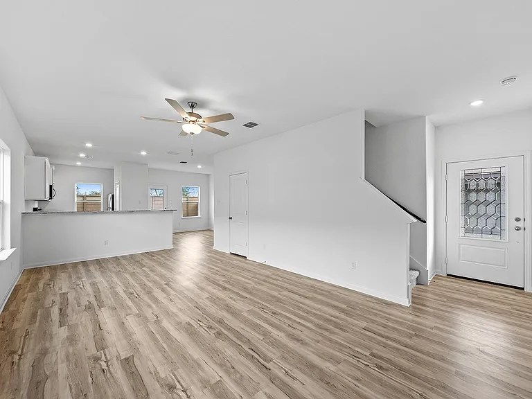 14709 Eagles Claw Way — Photo 3