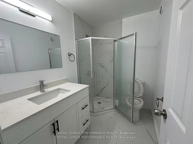 143 Prince Albert St N #2 — Photo 6