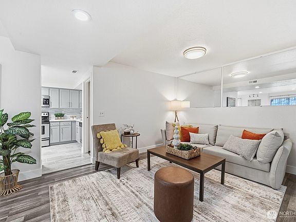 2nd image of 11300 1st Avenue NE #322