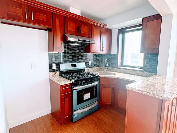 3rd image of 30-63 31st St #603