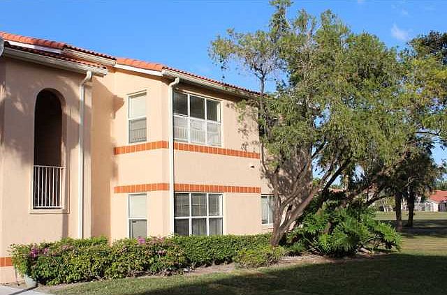1st image of 3410 Pinewalk Dr N APT 822