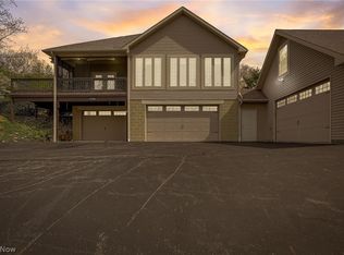47300 Tomahawk Dr, Negley, OH