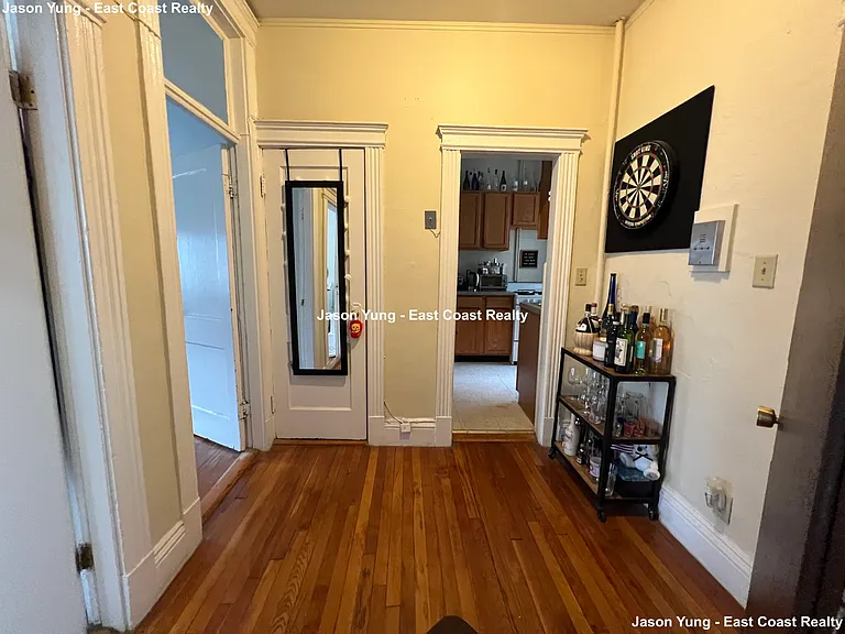 35 Gardner St #7 — Photo 3
