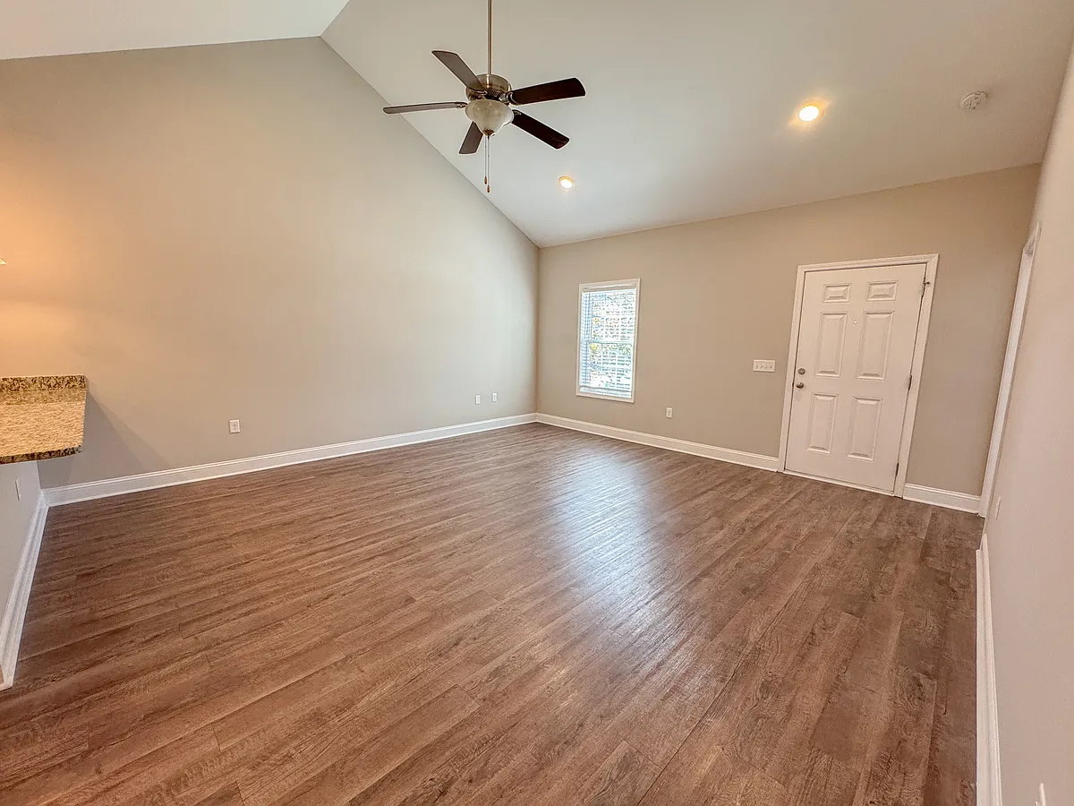 Building Photo - 129 Waybill Cir #1