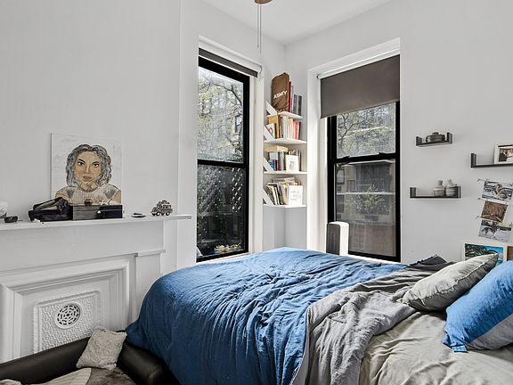 4th image of 201 E 82nd St APT 2e