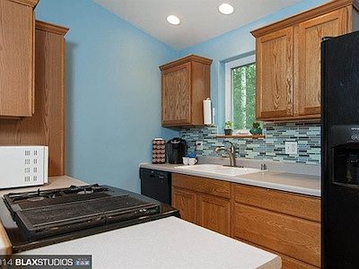 4th image of 956 Duckhawk Dr
