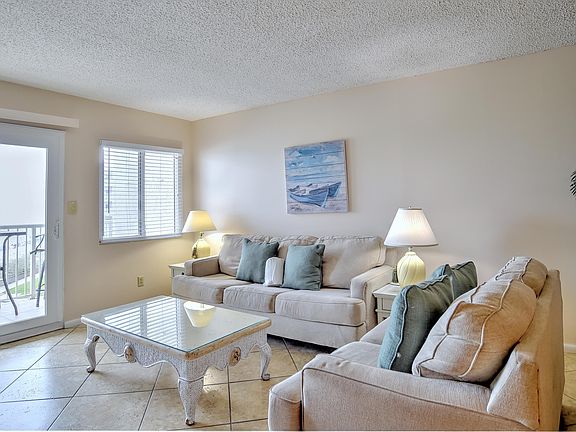 3rd image of 510 Gulf Shore Dr Unit 520