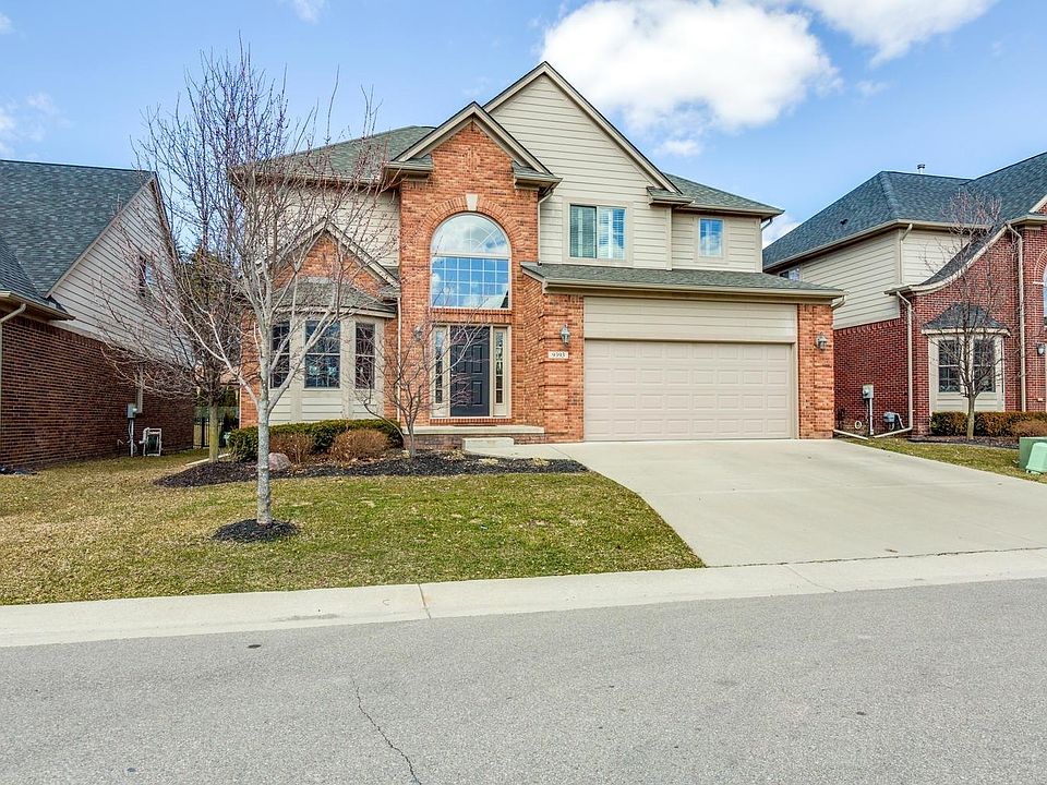 1st image of 9393 Village Manor Dr