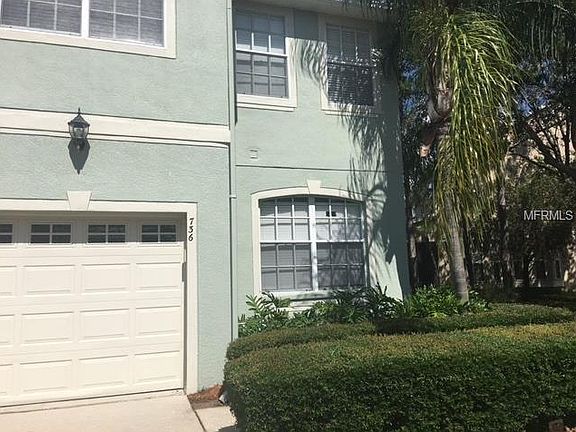 4th image of 736 Vallance Way NE