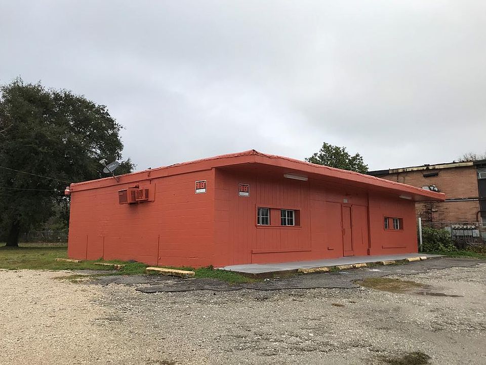 1st image of 8303 Park Place Blvd