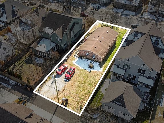 3rd image of 914 Montrose Ave Lot 99